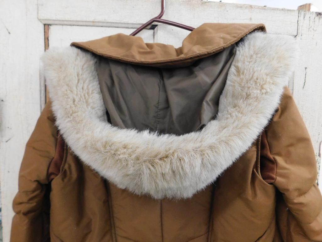 Altra - Colorado - Winter Snow Suit - Hooded Jacket and Pants - Ladies Size 16 - 10
