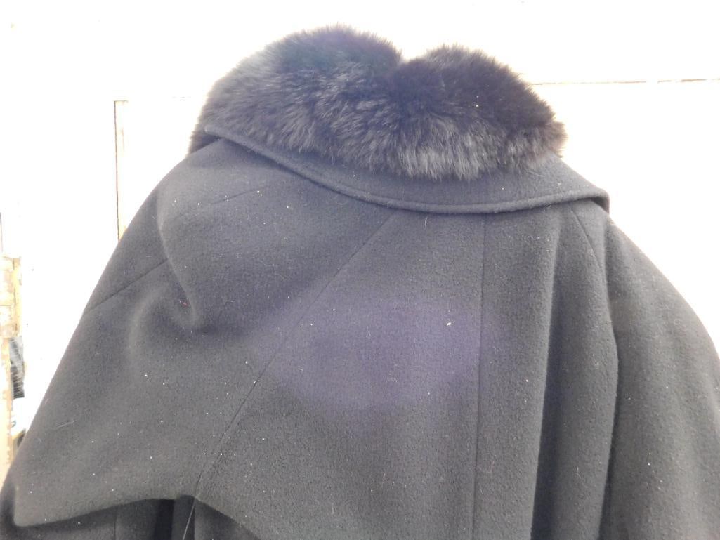 Vintage Ladies Wool 3/4 Length Coat with Real Fur Collar - Size 14 - 55" Long - 7