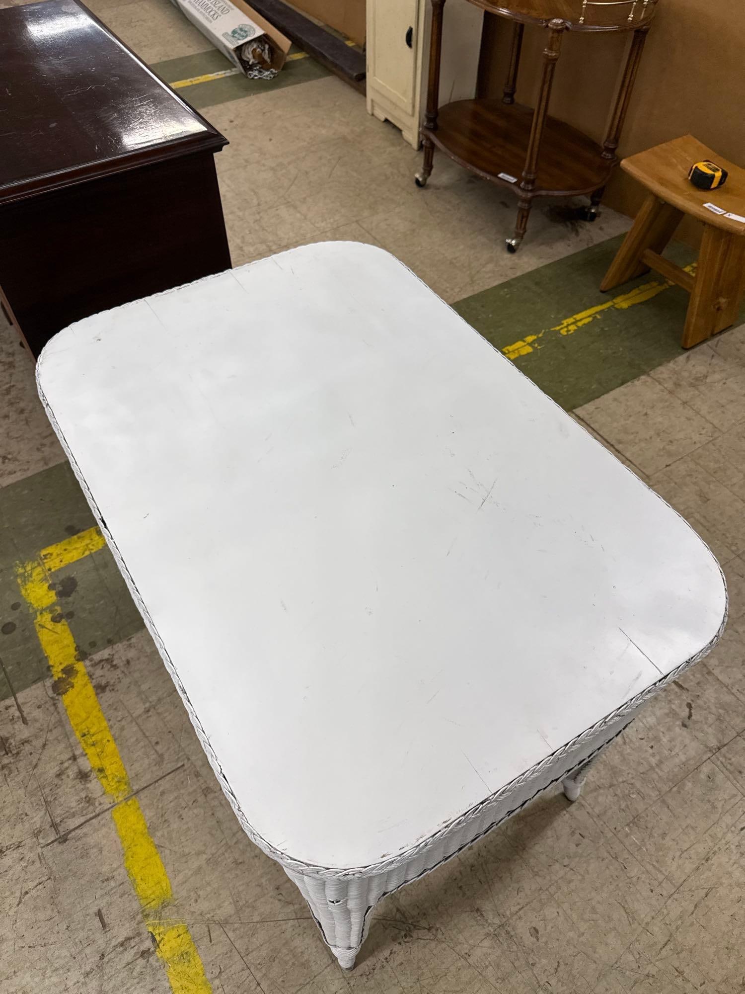 White wicker table - 4