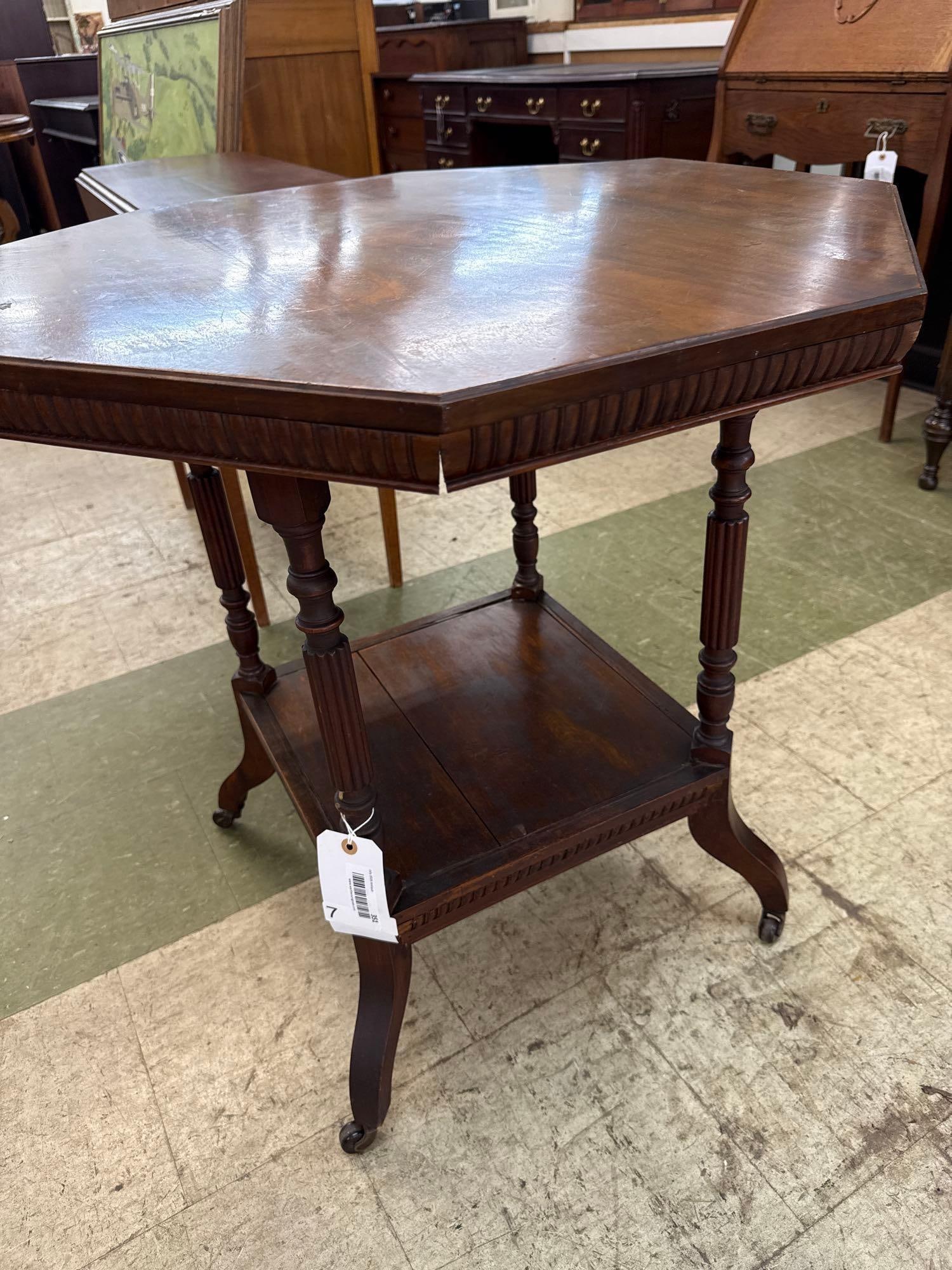 octagonal table - 3