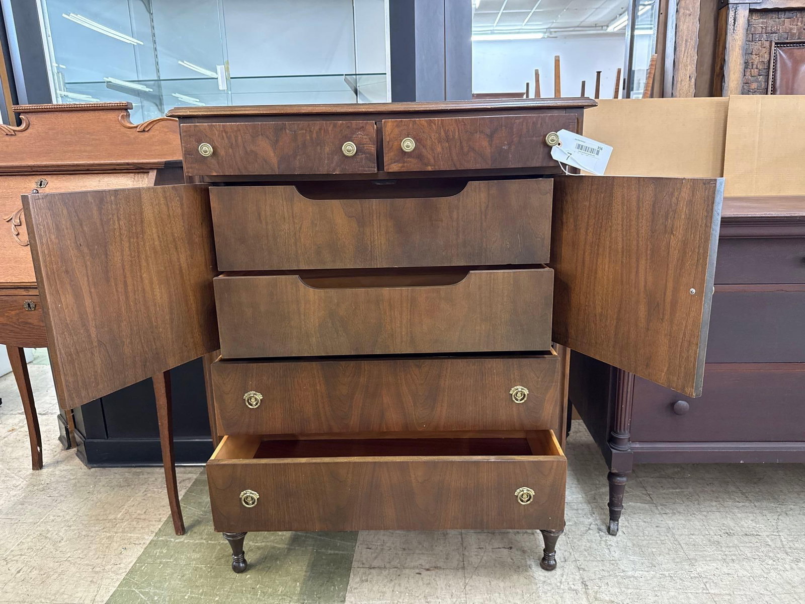 vintage gentlemans chest - 2