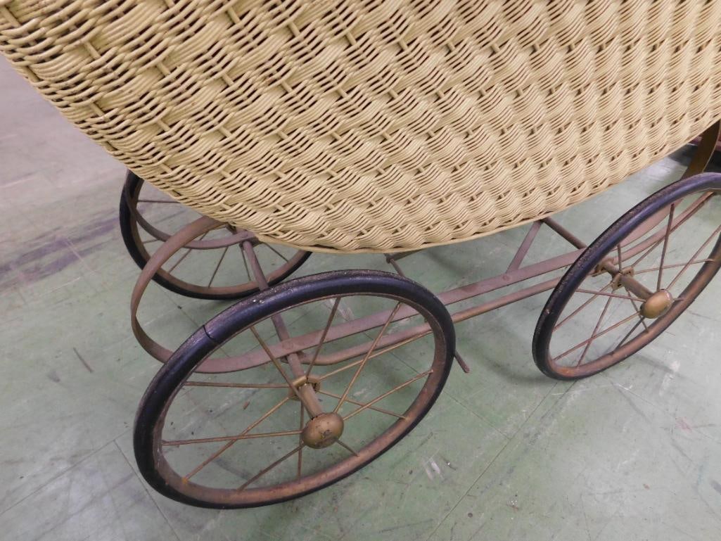 antique wicker baby carriage - 3