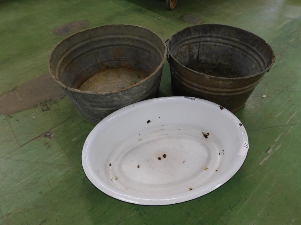 lot of three vintage tubs - 12