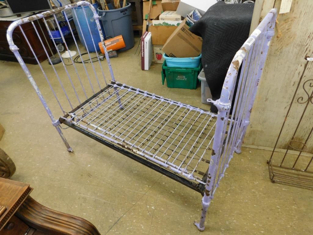 antique iron childs bed - 8
