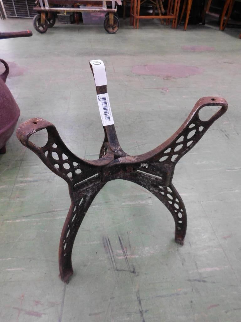 antique cast-iron base - 6