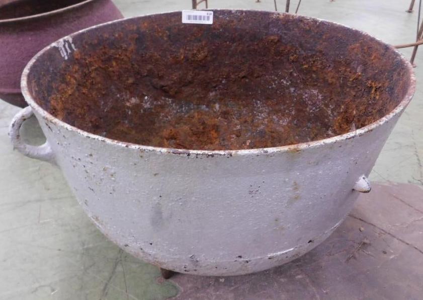 Cast Iron 3 Footed Pot / Kettle - 13.5" x 22": See Photos For Condition and Details