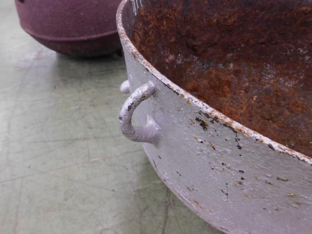 Cast Iron 3 Footed Pot / Kettle - 13.5" x 22" - 3