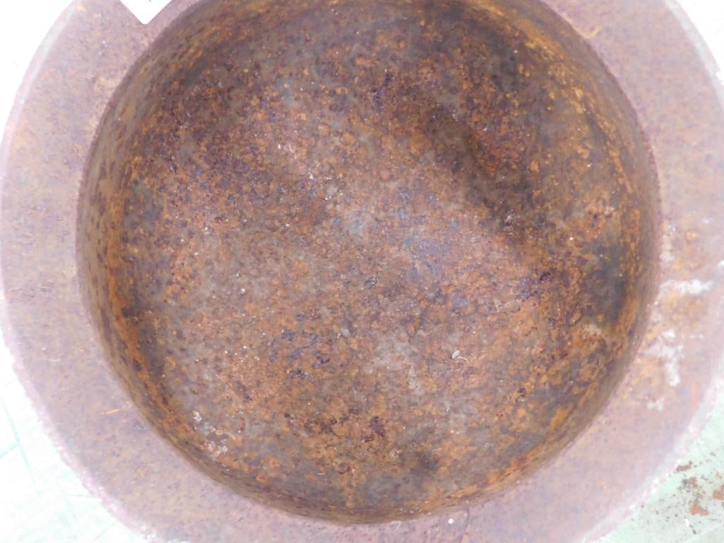 Cast Iron 3 Footed Pot / Kettle - 12.5" x 17.5" - Feet worn off - 3