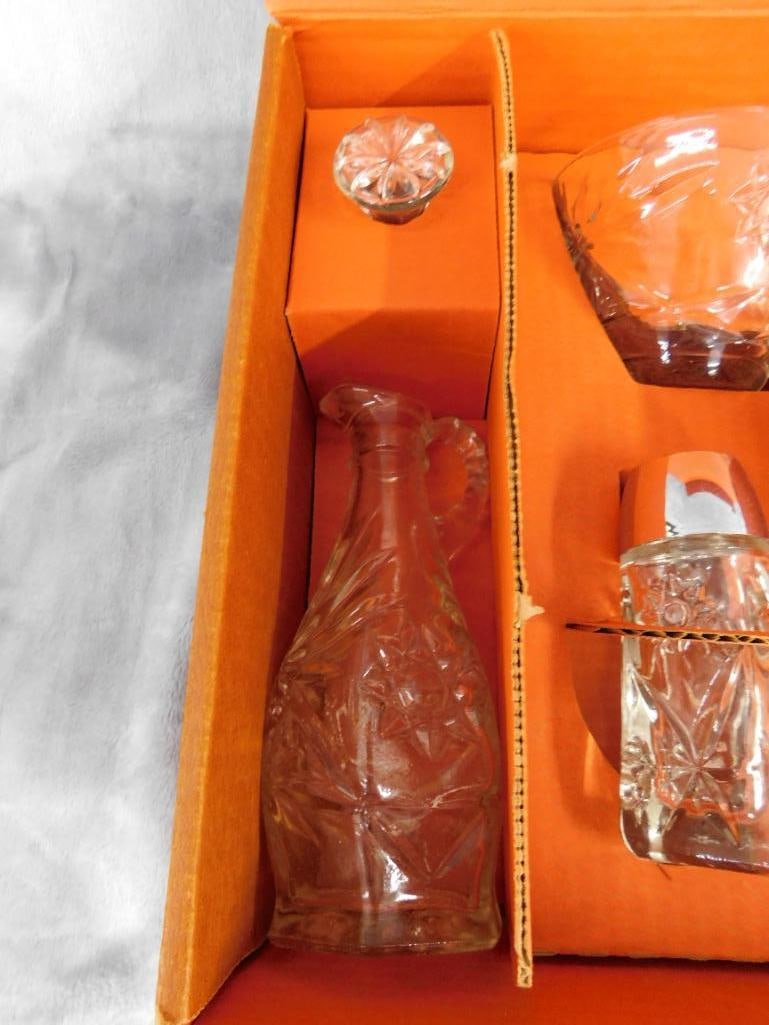 Anchor Hocking - Early American Prescut 11 Piece Table Service Set - Original Box - 700/720 - 2