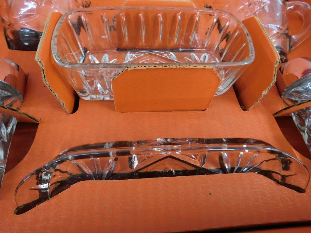 Anchor Hocking - Early American Prescut 11 Piece Table Service Set - Original Box - 700/720 - 4