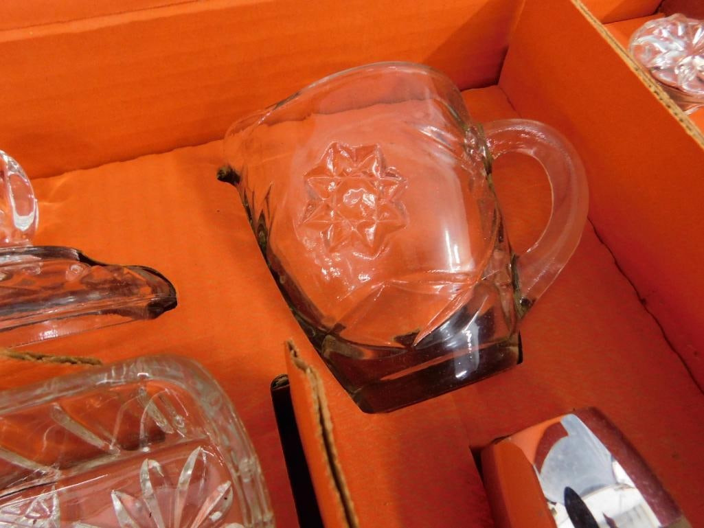 Anchor Hocking - Early American Prescut 11 Piece Table Service Set - Original Box - 700/720 - 8