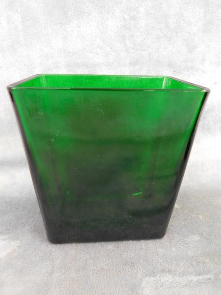 Pair of Vintage MCM Green Glass Vases - Napco 1164 and 1166 - 4.25" and 6.25" Tall - 2