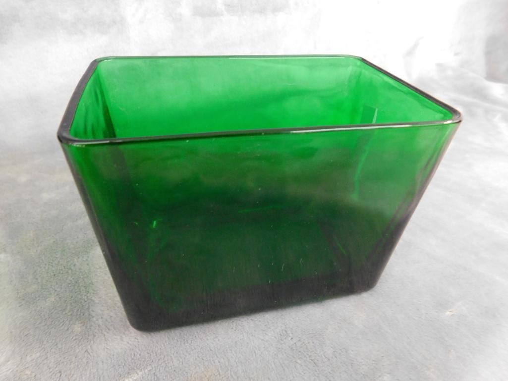 Pair of Vintage MCM Green Glass Vases - Napco 1164 and 1166 - 4.25" and 6.25" Tall - 3