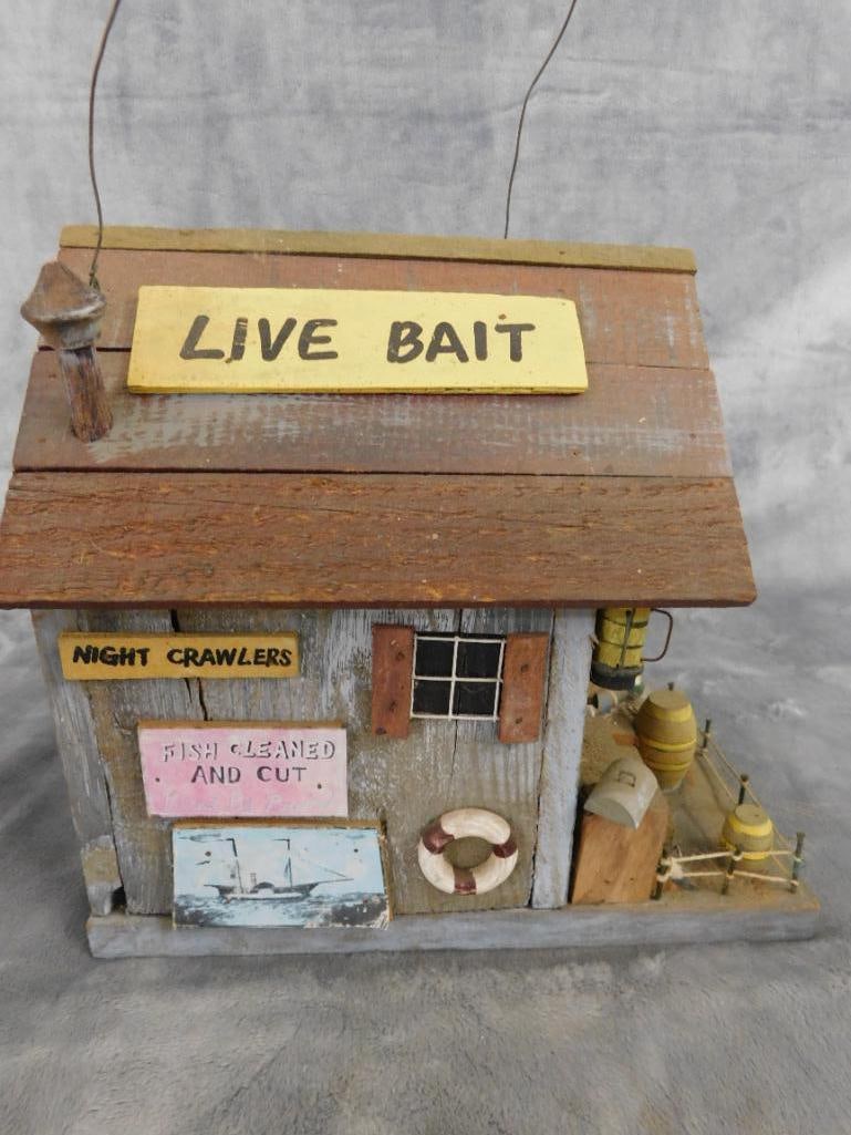 Modern "Loive Bait" Wood Birdhouse - 9" x 5.25" x 10" - 3