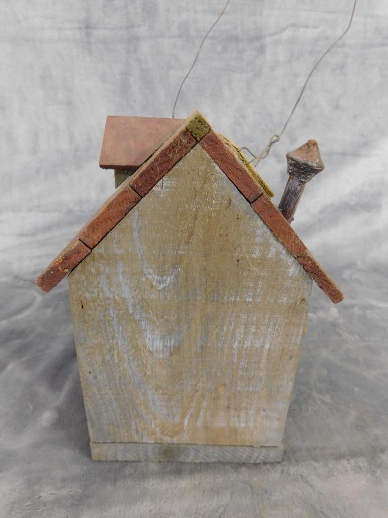 Modern "Loive Bait" Wood Birdhouse - 9" x 5.25" x 10" - 4