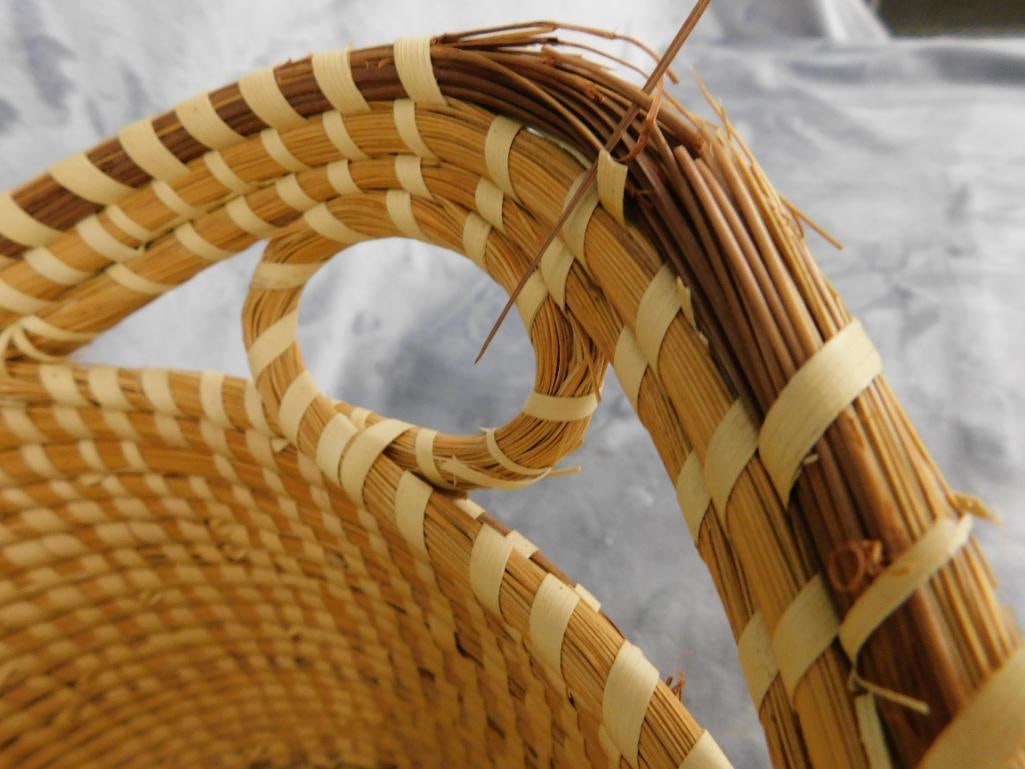 Charleston SC Sweet Grass Basket - Needs Repair - Handled -9.5" x 14" x 11" - 4