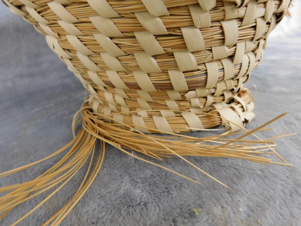Charleston SC Sweet Grass Basket - Needs Repair - Handled - 10" x 10" x 8" - 5