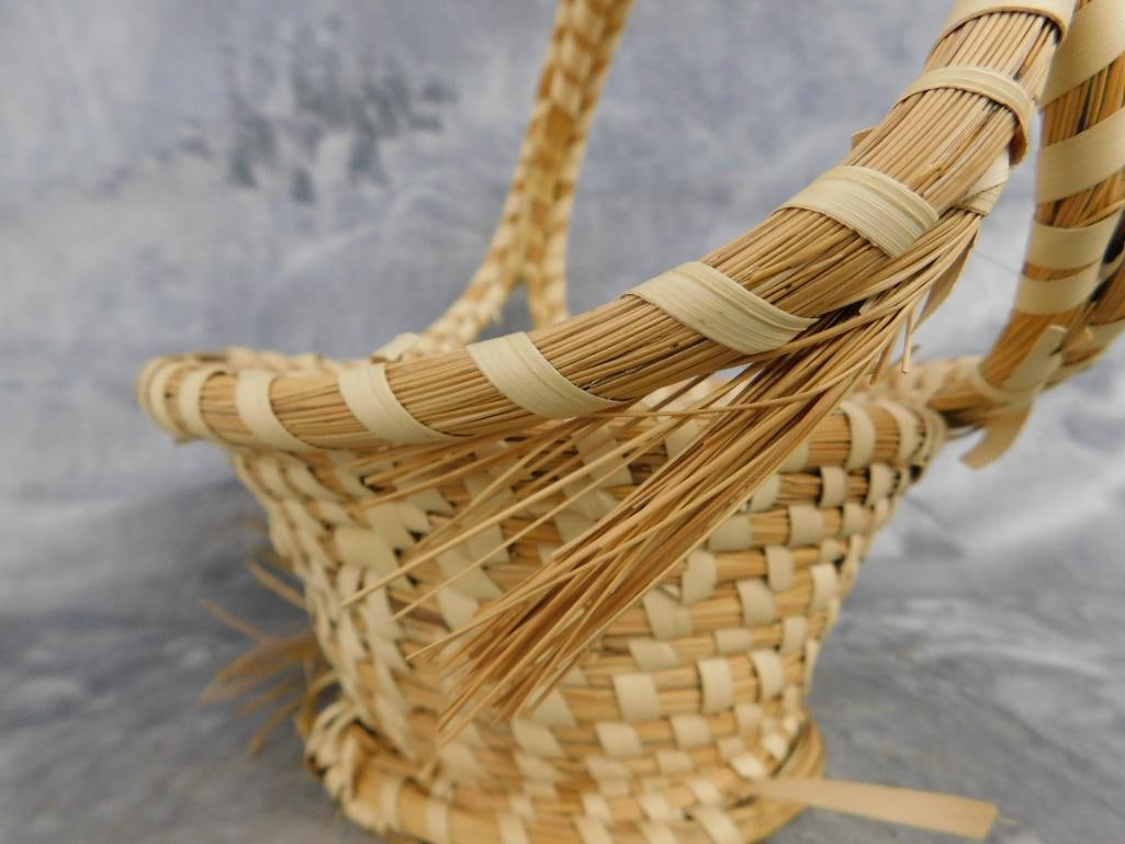 Charleston SC Sweet Grass Basket - Needs Repair - Handled - 10" x 10" x 8" - 6