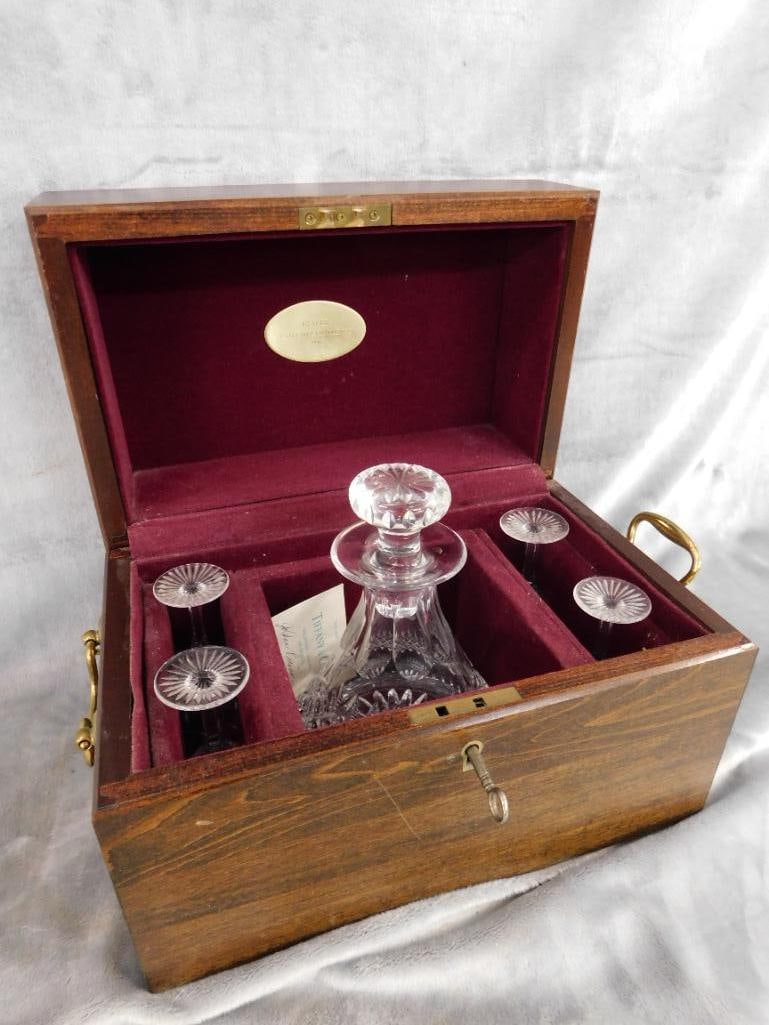 Tiffany and Co. Tantalus - Crystal Decanter with 4 Cordial Glasses - All Signed - 10
