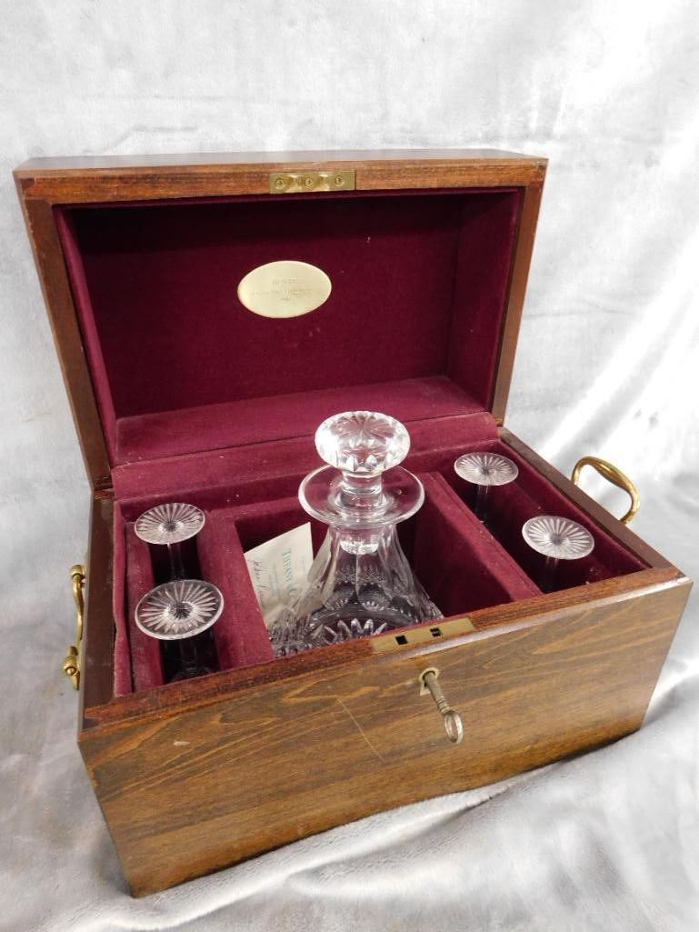 Tiffany and Co. Tantalus - Crystal Decanter with 4 Cordial Glasses - All Signed - 11