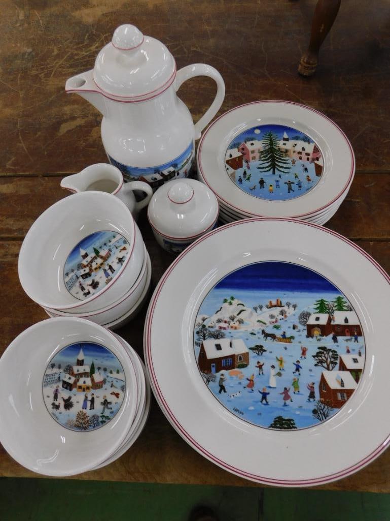 21 Piece Villeroy and Boch Plateware Set - Service For 6 - "Naif Christmas" Pattern - 10