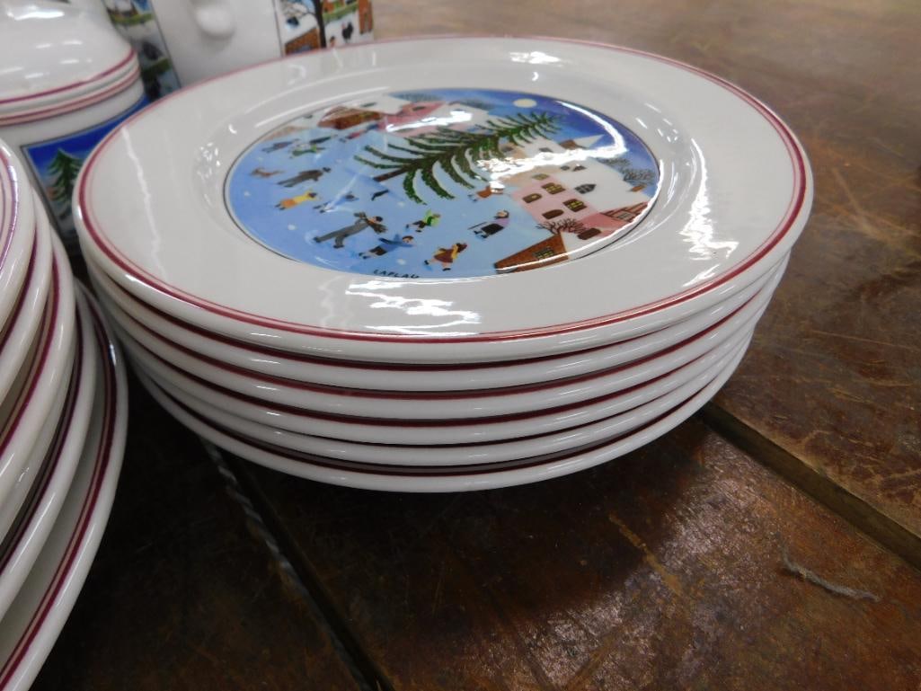 21 Piece Villeroy and Boch Plateware Set - Service For 6 - "Naif Christmas" Pattern - 5