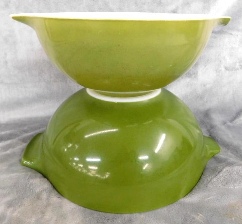 Pyrex Green Mixing Bowls - Some Wear - 8.75" and 10.5": See Photos For Condition and Details