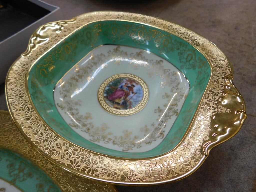 94 Piece Victoria Czechoslovakia China Set - 24K Gold Highlighted - 18