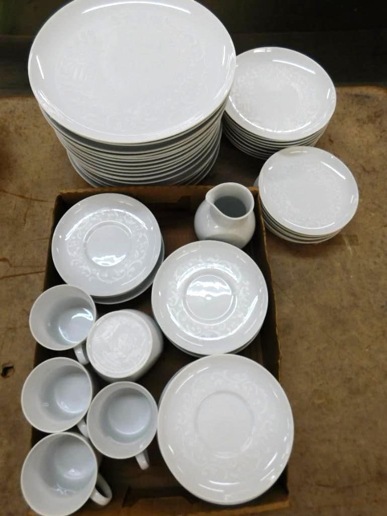 55 Piece Noritake China Set - Younger Image - Barbados Pattern - Lots of Saucers Only 4 Cups - 14