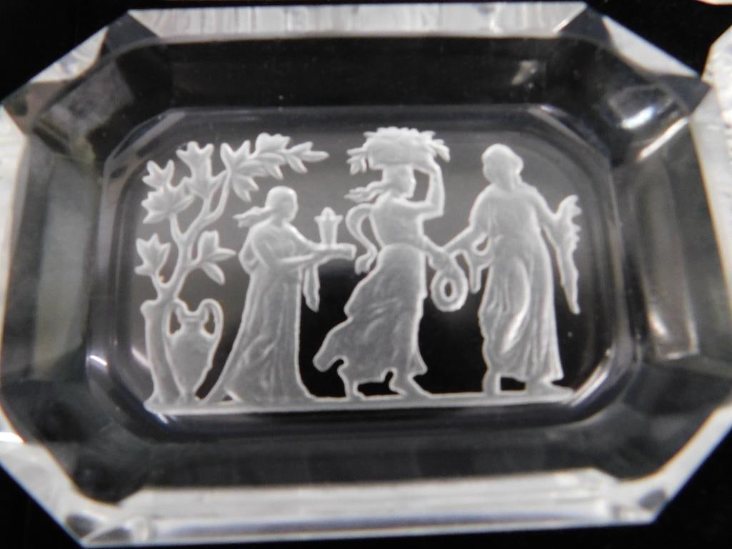 Group of 4 Vintage Czechoslovakia Crystal Reverse Etched Salt Cellars - Each 3.75" x 2.75" - 3