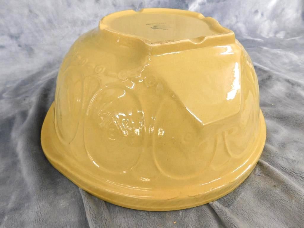 English Pottery Mixing Bowl - T.G. Green Ltd. - Gripstand - 5.75" x 13" - 3