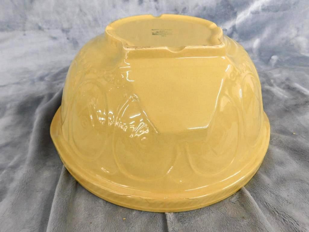 English Pottery Mixing Bowl - T.G. Green Ltd. - Gripstand - 5.75" x 13" - 6