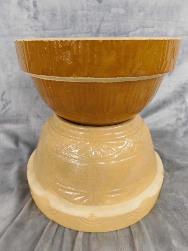 Pair of Vintage Pottery Mixing Bowls - USA - Unsigned - 6.5" x 12" - 5" x 10.25" - 9