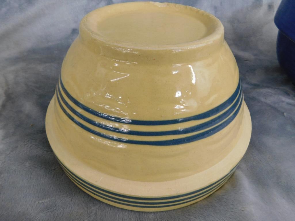 Group of 3 Vintage Mixing Bowls - USA - 4.5" x 9.5" - 2-4.5" x 9.5" - 7