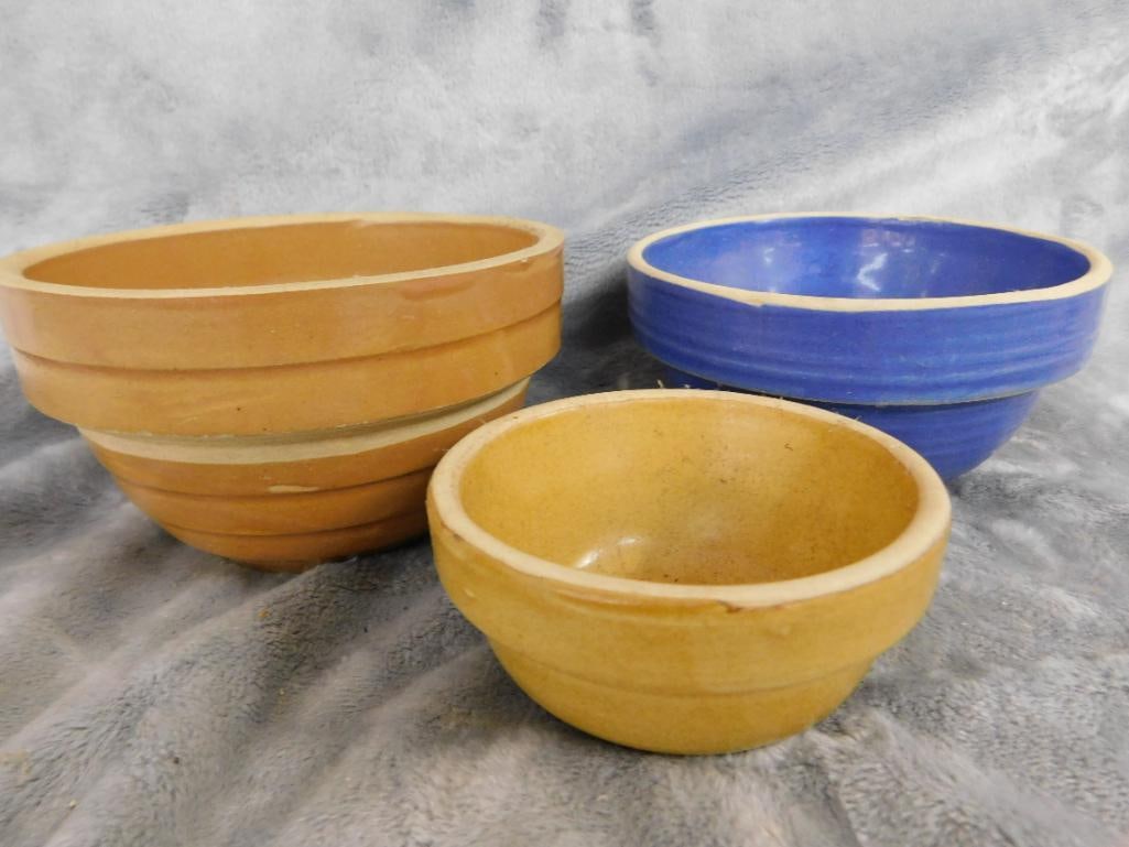 Group of 3 Small Vintage Mixing Bowls - 3" x 5" - 2.5" x 5" - 1.75" x 3.5" - 13