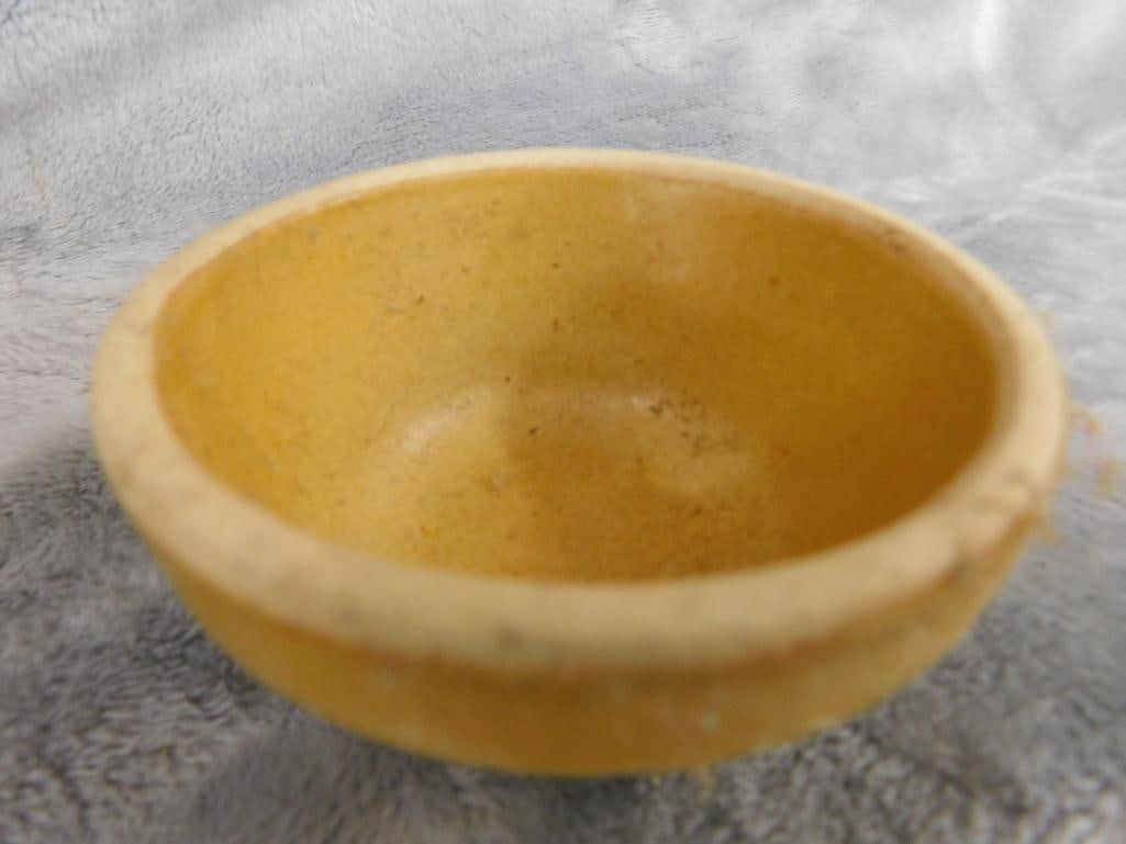 Group of 3 Small Vintage Mixing Bowls - 3" x 5" - 2.5" x 5" - 1.75" x 3.5" - 9
