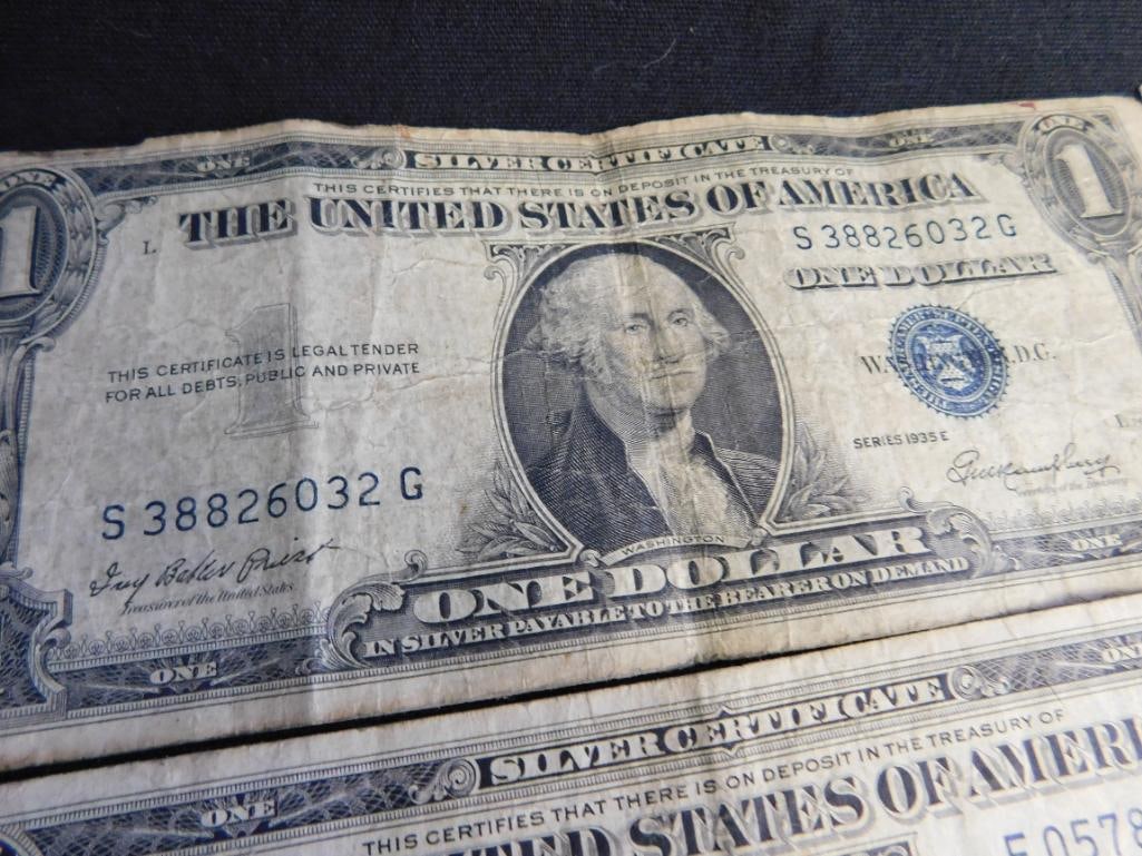 5 US 1$ Silver Certificates - 1935 - 2