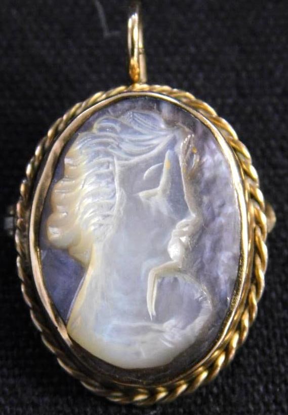 10K Yellow Gold - Cameo Pendant / Pin - 3.37 Grams TW: See Photos For Condition and Details