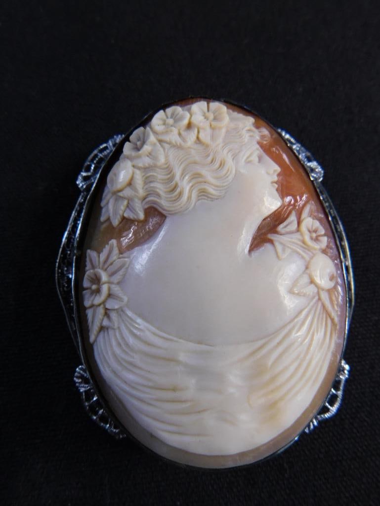 Sterling Silver - Cameo Brooch - Cameo Pendant / Brooch - 23.1 Grams TW - 2