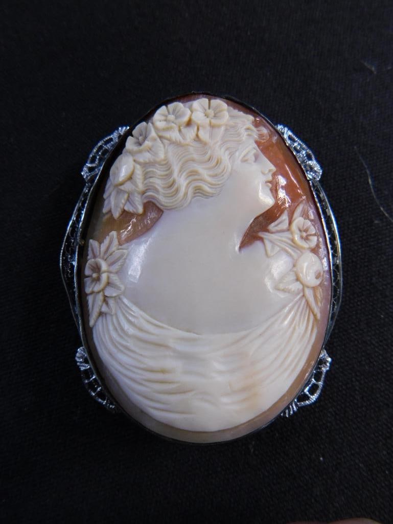 Sterling Silver - Cameo Brooch - Cameo Pendant / Brooch - 23.1 Grams TW - 6