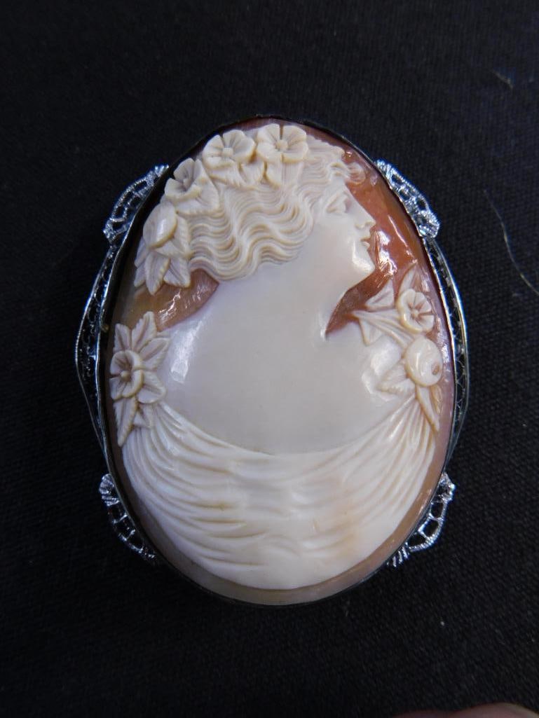 Sterling Silver - Cameo Brooch - Cameo Pendant / Brooch - 23.1 Grams TW - 7