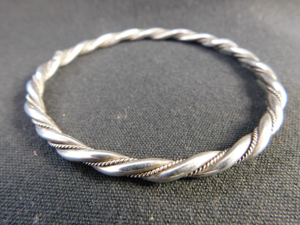 900 Silver - Bangle Bracelet - Double Twisted - 16.86 Grams - 6