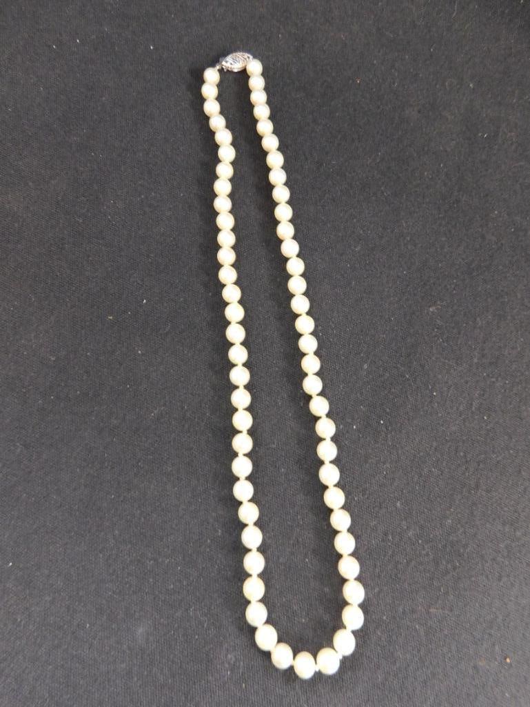 14K White Gold Clasp - Pearl Necklace - 14" - 5