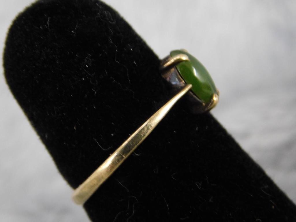 10K Yellow Gold - Jade Ring - Size 5 - 1.45 Grams TW - 2
