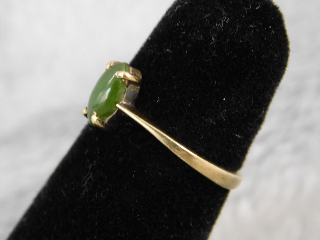 10K Yellow Gold - Jade Ring - Size 5 - 1.45 Grams TW - 3