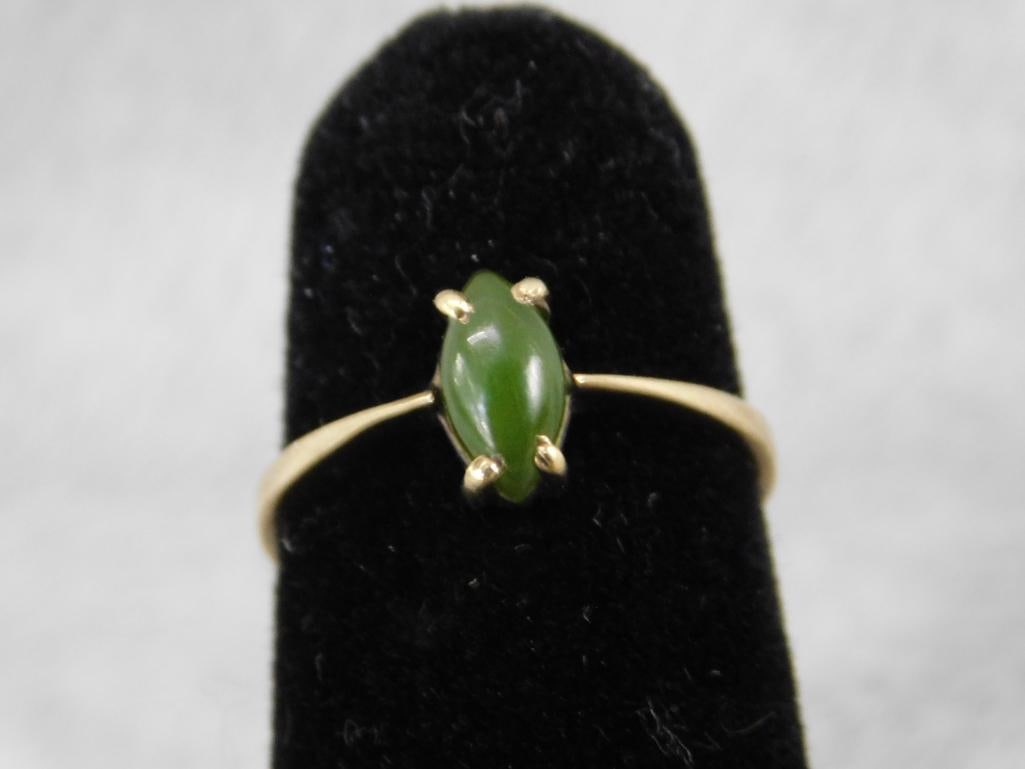 10K Yellow Gold - Jade Ring - Size 5 - 1.45 Grams TW - 6