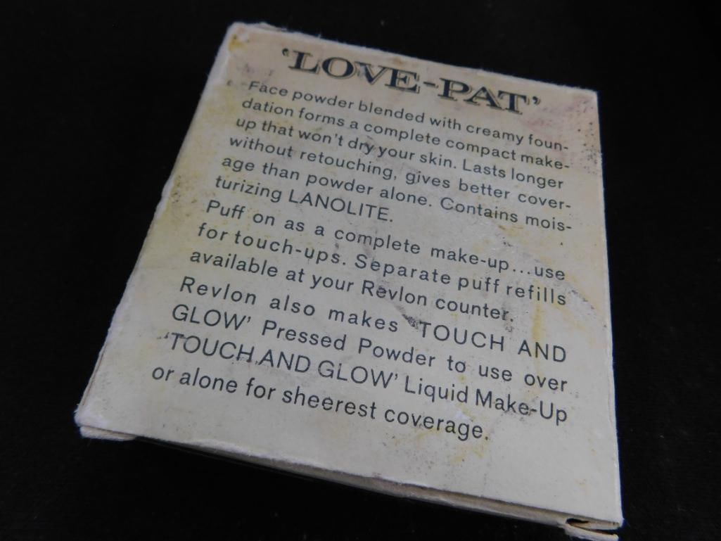 Tray Lot of 4 Vintage Compacts - 11