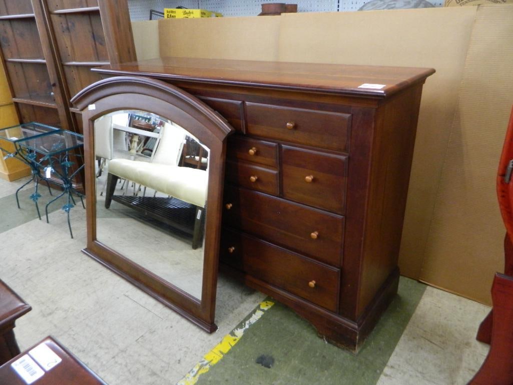 Sumter Furniture - 10 Drawer Dresser - 41" x 60" x 19" - 2