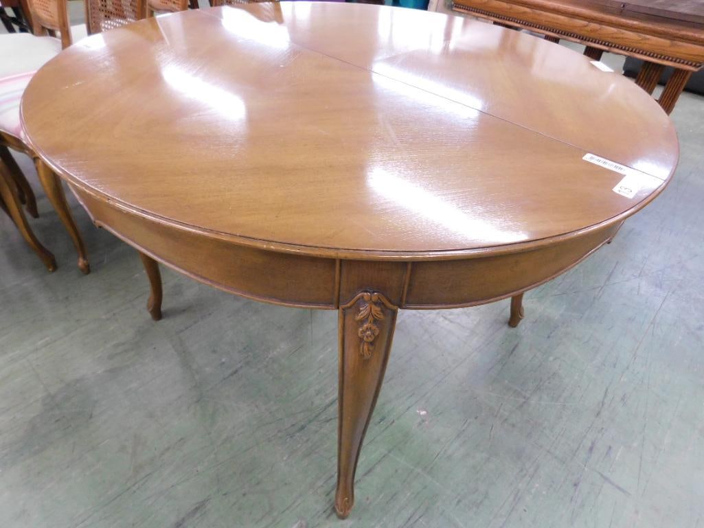 French Round Dining Table with 3 Leaves and Pads - 30" x 46" - Leaves 18" Each - 5