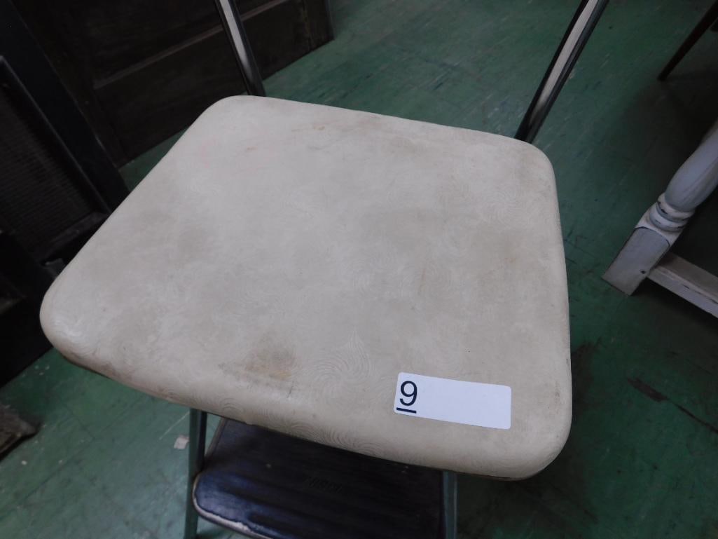 Costco Utility Chair - 34.5" x 17" x 16" - 3